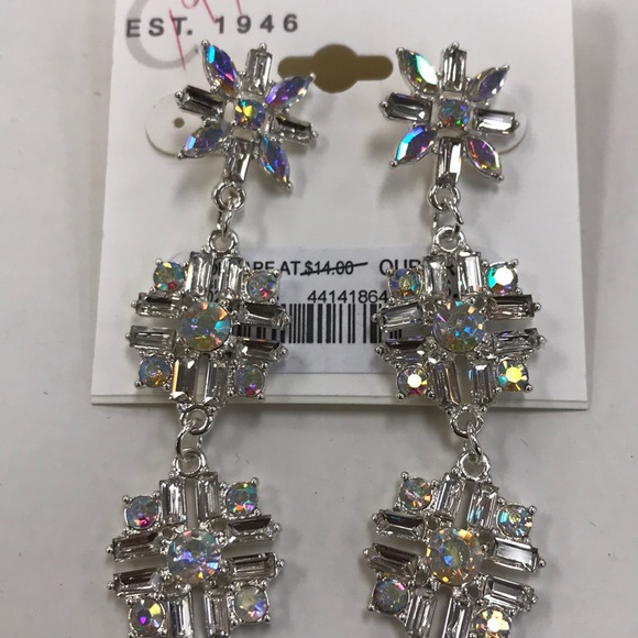 BUNDLE DEAL!!! 7 piece Jewelry - Picture 6 of 8